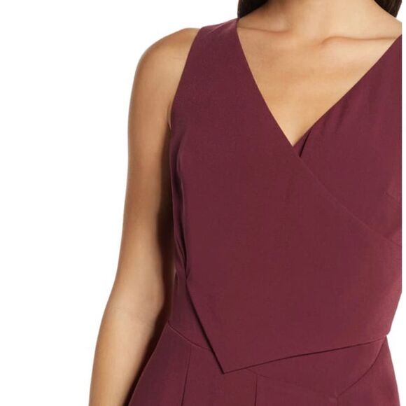 Burgundy jumpsuit ALI & Jay Slim Leg Asymmetrical Jumpsuit Small NWT Retail $138 - Picture 4 of 9